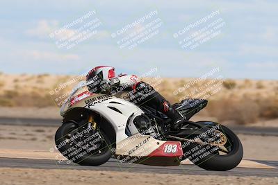 media/Nov-16-2025-Race Pace (Sun) [[8c5fa54630]]/Verified Riders/9-Turn 16 (150pm)/